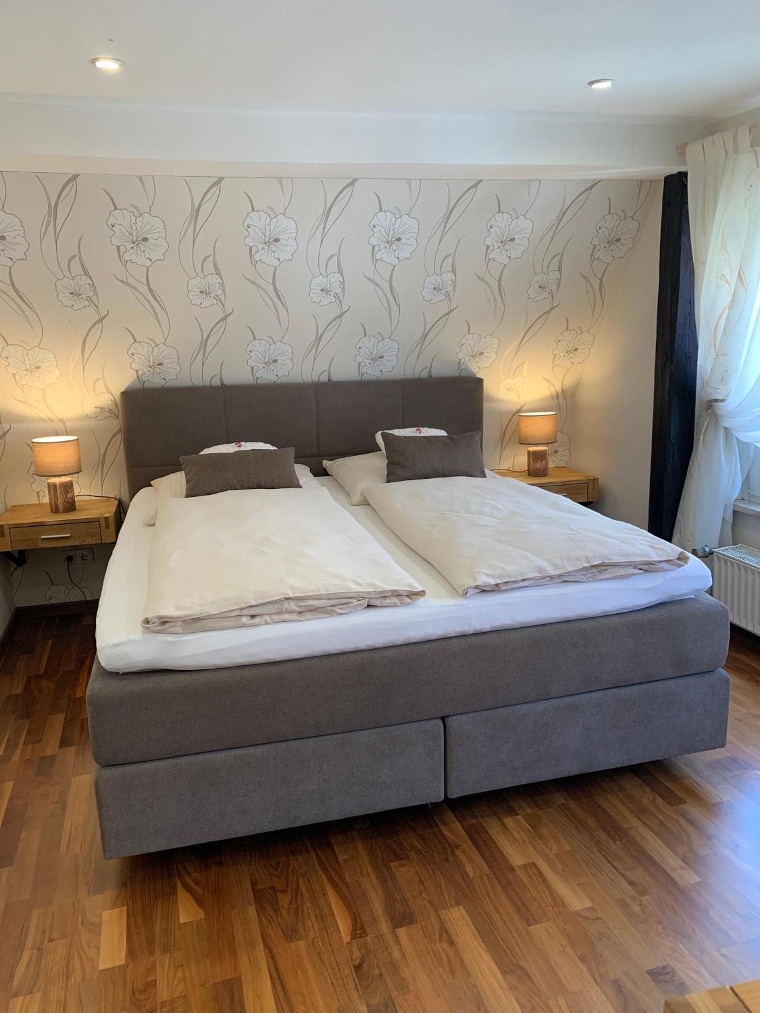 Ferienwohnung Janus Altstadt-Hameln Haus 1 Inklusive Parkplatz Mit Und Ohne Balkon Hamelín Exterior foto